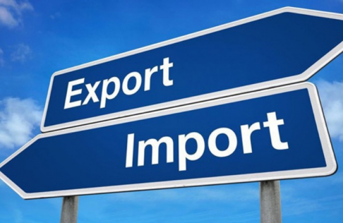 Про затвердження переліків товарів, експорт та імпорт яких підлягає ліцензуванню, та квот на 2022 рік